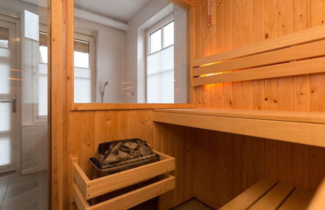 Villa in Friesland With Sauna and Whirlpool - Foto 29