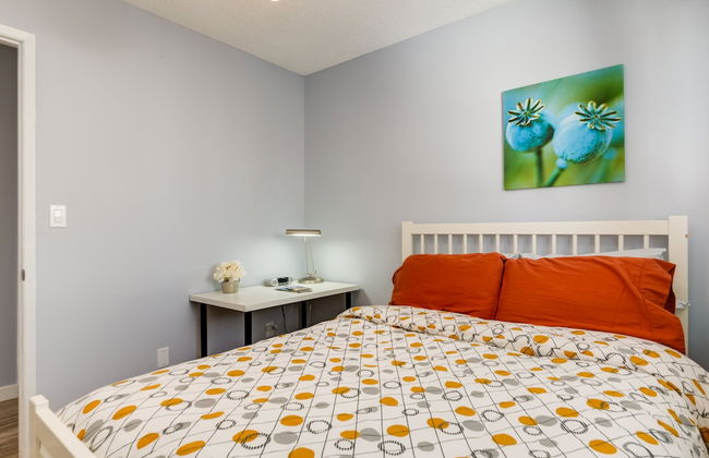 Superb 3BR mins to DT SAIT - Foto 2