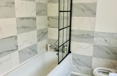 Walsall Comfort Home 3Bedroom Retreat Sleeps 6 - Foto 24