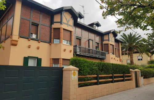 Alojamiento con gran terraza en el centro de Irún - Foto 12