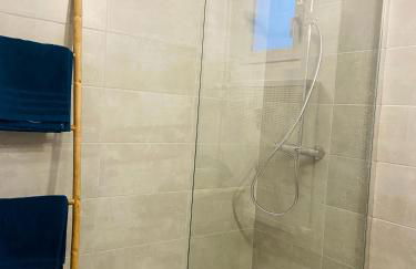 Appartement 2 chambres avec terrasse vue sur jardin arboré - Foto 16