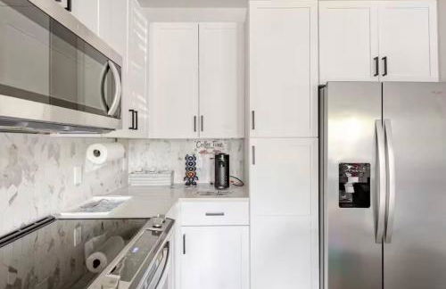 LuXury Stay | Pool + Gym + Fast Wi-fi - Foto 38