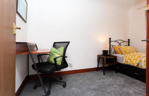 Preston 4 bedroom house near M55 & M6 - Photo 8