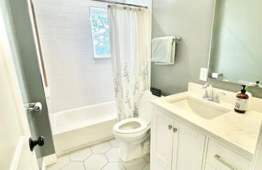 French Provincial with Grand Piano- Steps from DC - Foto 77