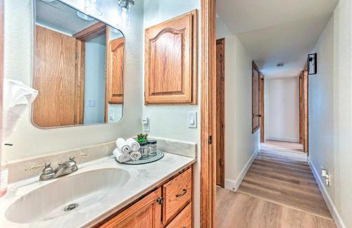 Spacious Flagstaff Home with Hot Tub and Grill! - Foto 20