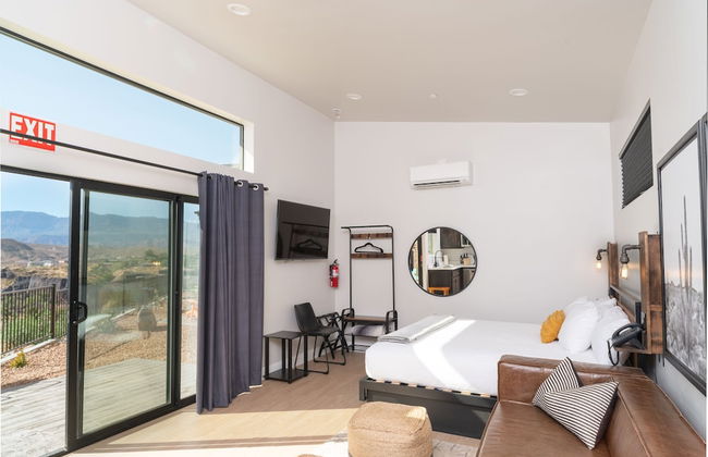 The Dwellings - Photo 6