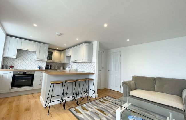 Breathtaking Views on Historical Street- Central - Foto 2