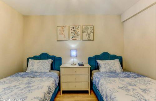 The Hut House 3BR 3BA Game Room Massage Chair - Foto 8