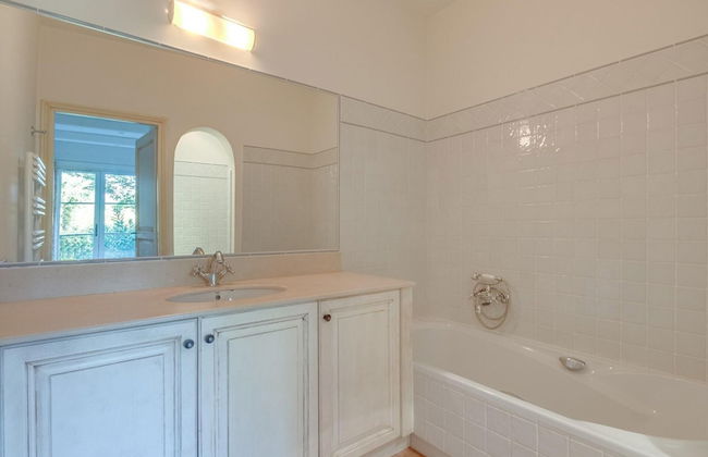 Terraced House in Domaine de Saint-endreol With Golf, SPA and Communal Pool - Photo 44