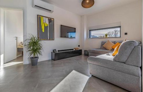 Stunning Home In Reburici, Trget - Foto 2