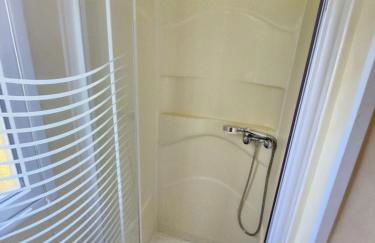 MOBIL HOME DANS CAMPING 3 etoiles GORGES DU VERDON CALME 4 PERS PLANCHA - Foto 6