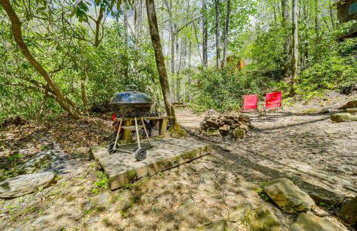 Spring Creekside Getaway at Whittier Cabin with Deck - Foto 22