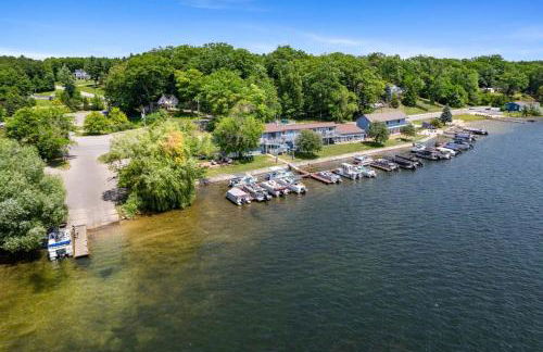 Fife Lake Lodge 2BR with Kitchen & Lake Views - Foto 49