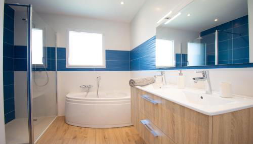 L'Horizon Bleu I Vue panoramique sur la mer - Foto 5, Shower