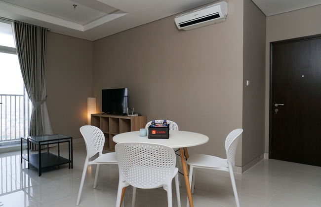 Best Location 2BR Ciputra International Apartment - Photo 9