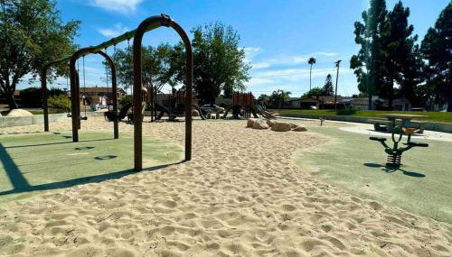 Majestic Lux Home with Heated Pool and Spa! - Foto 4