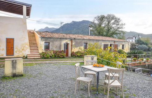 Gorgeous Home In Santa Lucia Del Mela - Foto 1