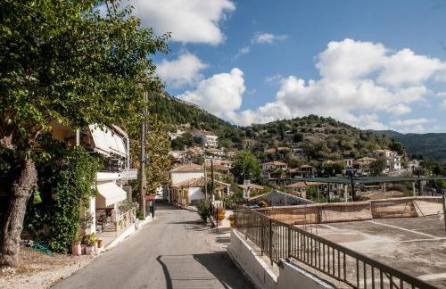 Plagia's Sunset Apartments - Photo 43