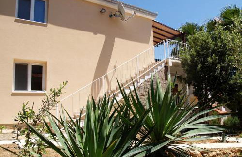 Apartments Selleng - Photo 23