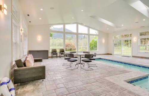 Private Pond and Indoor Pool Grand Arlington Villa! - Foto 32