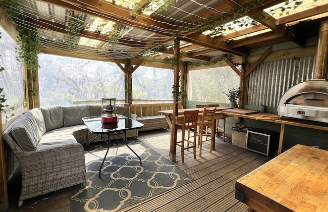 3-bed Cottage - Sleeps 5, Riverside, Hot Tub, Pets - Foto 31