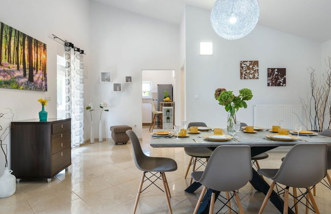 Detached Holiday Home With Swimming Pool, Near the Beach - Foto 31