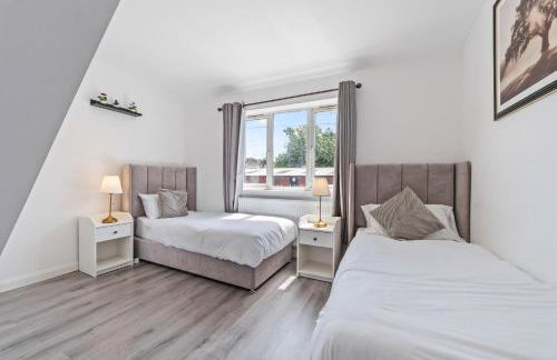 CityBuzz 4 Bedroom House in Nottingham Sleep 7 - Foto 18