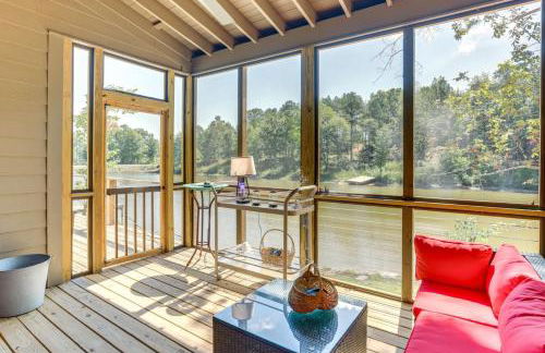 New 3BR Lakefront Home w Dock and Fishing Pond - Foto 4