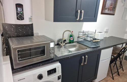 NightRest Homes - Studio Flat - Free Parking - 5 Minutes to Luton airport - Foto 9