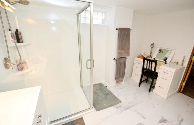 3 Bedroom 2 Bath Home Close to ND w Fire pit 1155 - Foto 24