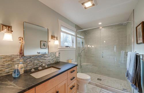 Bright Bellingham Home with Fire Pit 1 Mi to Beach! - Foto 23