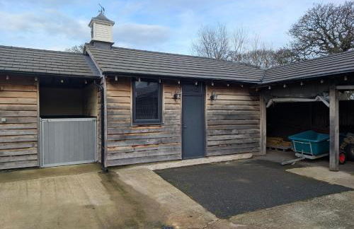 Rushmoor Retreat, Cosy with Outdoor Pizza Oven - Photo 18
