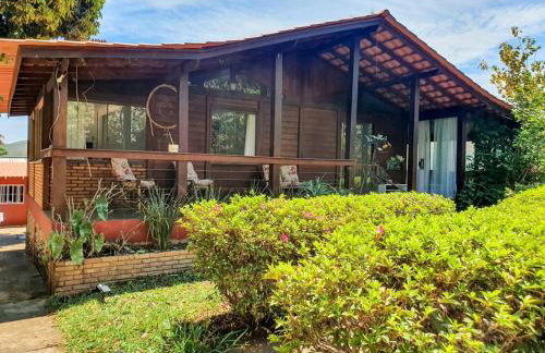 Casa 4 dorms 2 suites - localização perfeita no centrinho e rodeada de natureza - Foto 3