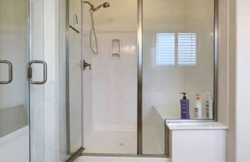 Amazing Lincoln Home with Pool and Hot Tub - Foto 14