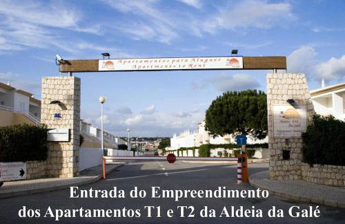 Os Apartamentos A Ramos na Praia da Galé Estão inserido em Condomínio com PISCINA, Fica apenas a 350 Metros da Praia da Galé - Apartamentos com Ar Condicionado tanto nos Quartos como na Sala, Smart TV com Prime Vídeo e Cozinha Completa - Foto 18