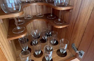 SUPERYACHT ON TOWN QUAY MARINA, SOUTHAMPTON - Very close to city centre and cruise terminals - free parking included - Foto 36