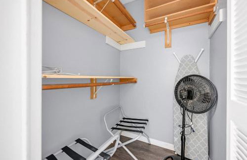 Home for summer with pool, pool table, outdoor kitchen,patio and balcony - Foto 20