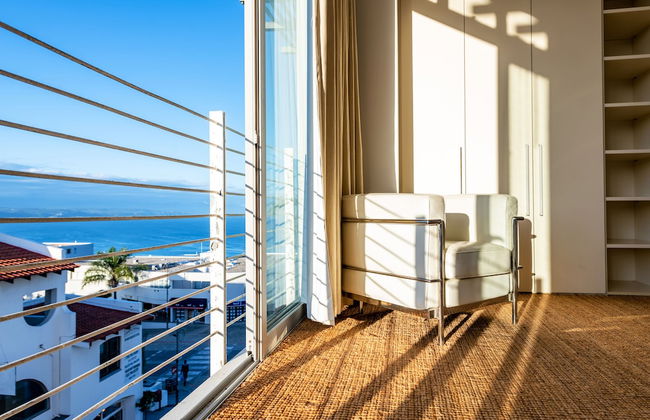 PENTHOUSE 230m2 ON THE SEA - Photo 9