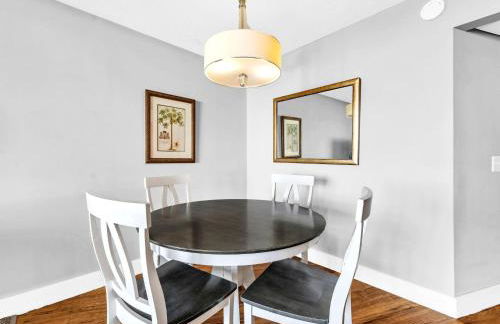 Edgewater Tower 1-305 - Foto 26