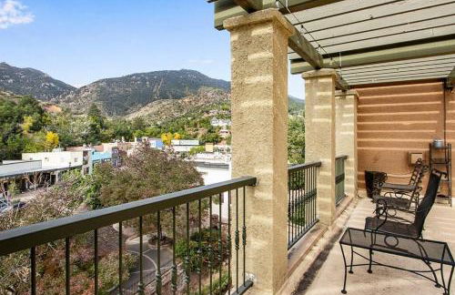 The Owl's Nest @ Manitou: Mtn Views on Main Street - Foto 19