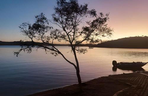 Chalé Mirante, piscina, cachoeira, lago e vista espetacular em Alexânia Goiás - Foto 20