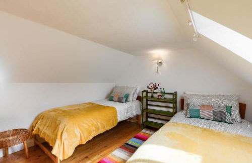 Enchanting,rustic, Dundurn Mill with stunning views and private river - Photo 10