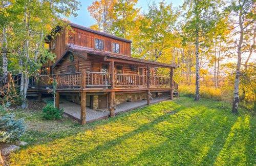 20 min to Yellowstone, Family Cabin, Fire Pit - Photo 7