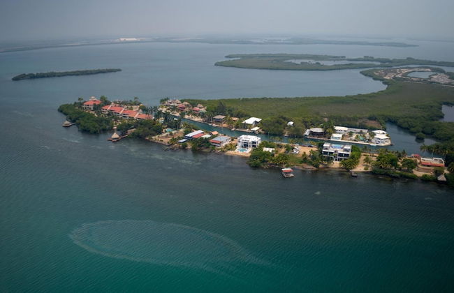 Spacious 4-bed Villa in Placencia Village w Pool - Foto 49