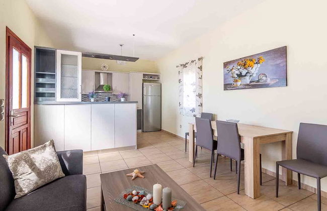 Spacious 2 Bedroom House with Fantastic Yard - Foto 11