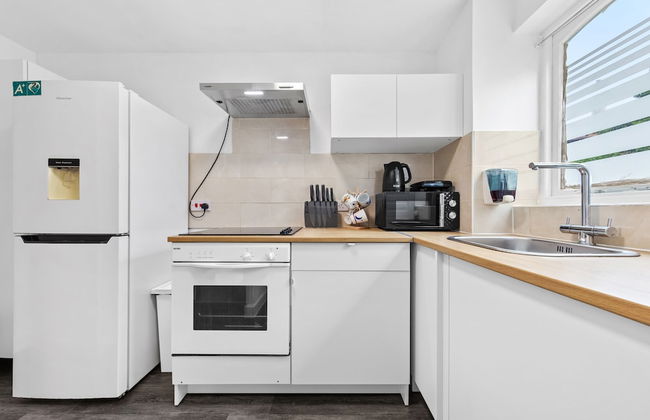 City Centre Flat - Photo 9