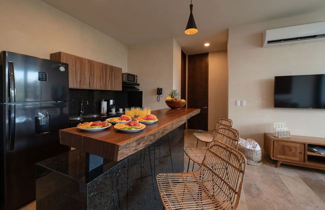 Two Bedroom Luxury Apartment by TuLuna - Photo 29