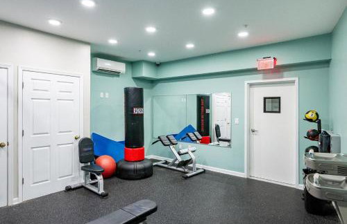 Landing Stylish 2BD Gym Clubhouse - Photo 37