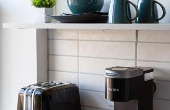 Elegant Stylish Loft Oasis Uptown Rooftop WFH Gym - Photo 16