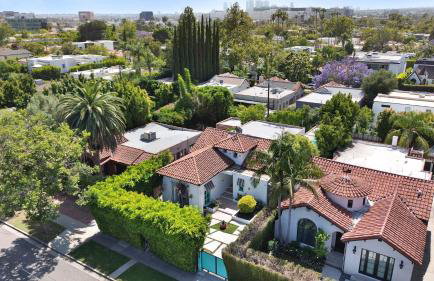 Luxury 4BR Villa with Private Pool in Los Angeles Crescent Heights - Foto 19